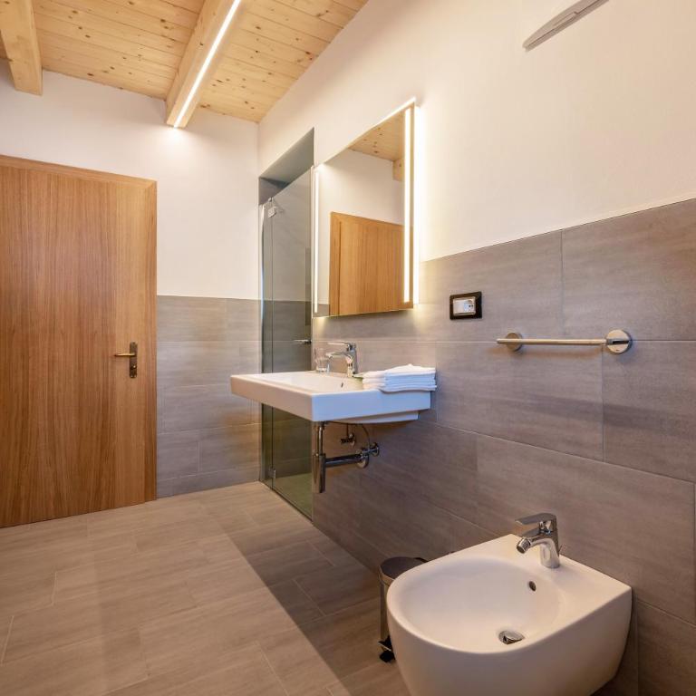 Kamerloy Apartments F - Appartamento Deluxe con 2 Camere da Letto e Vista Giardino - 19