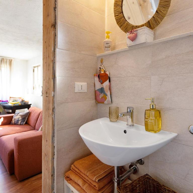 Les Amis di Peschiera - Appartamento Deluxe con 2 Camere da Letto e Vista Giardino - 17
