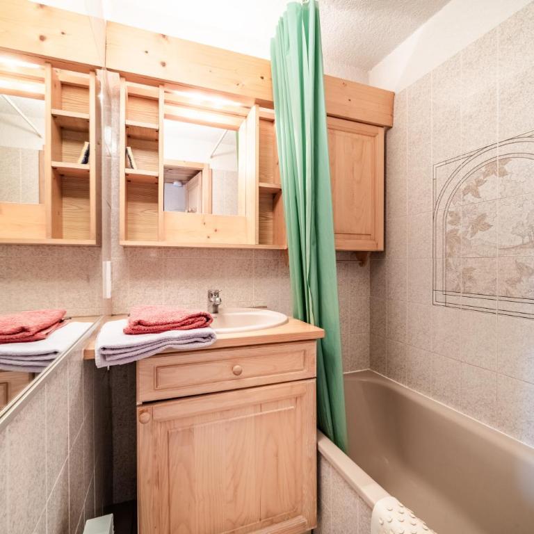 Appartement Edelweiss - 7 personnes - Apartamento Deluxe de 2 dormitorios con vistas al jardín - 12
