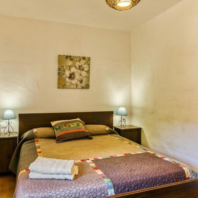Can Gori - Two-Bedroom Deluxe Apartment with Garden View - 11