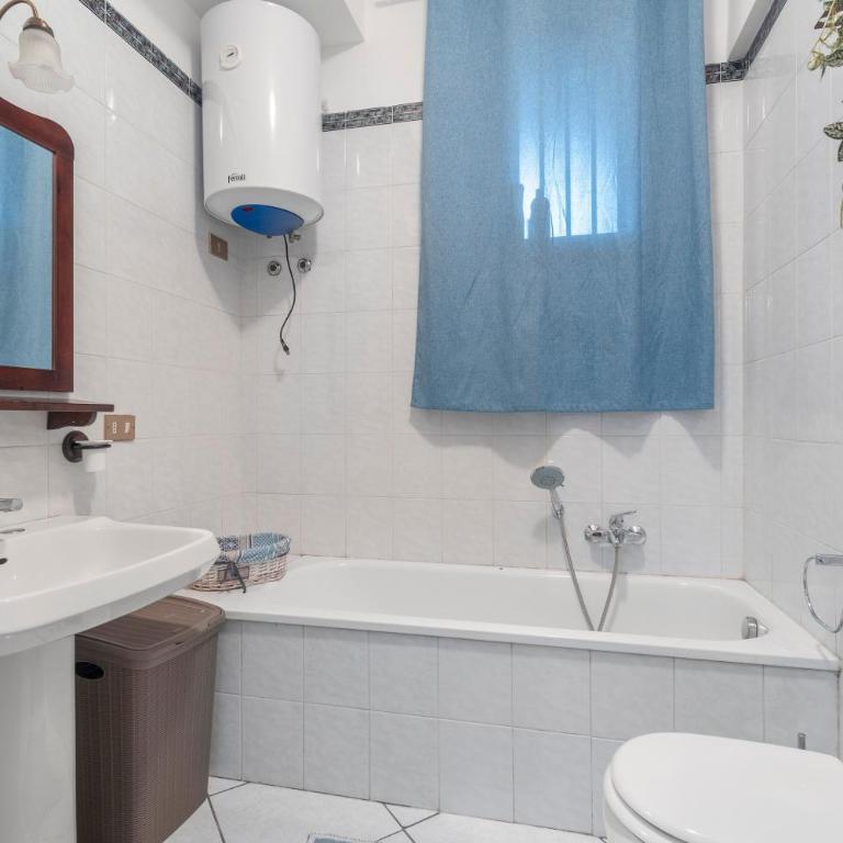 Gmg - Mondello House - Two-Bedroom House - 13