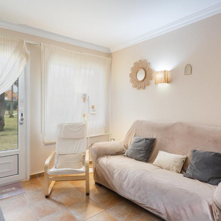 Met y playa Oliva Nova Club Sevilla - Apartamento con terraza - 2