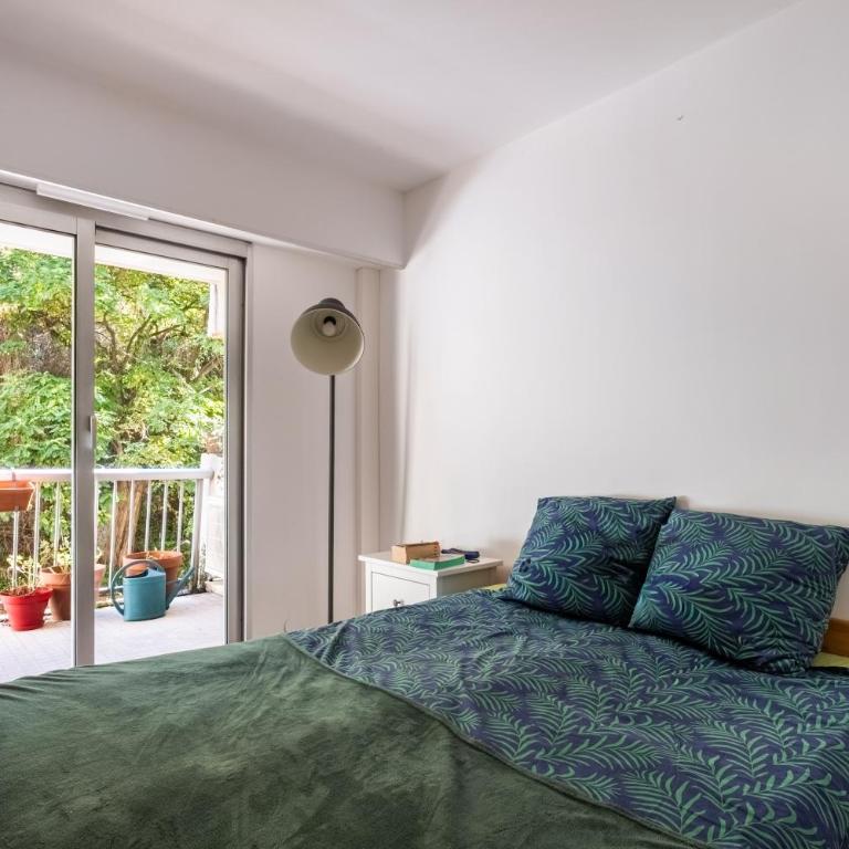 Spacieux Appart en rez de jardin - Appartement 3 Chambres Premium avec Balcon - 11