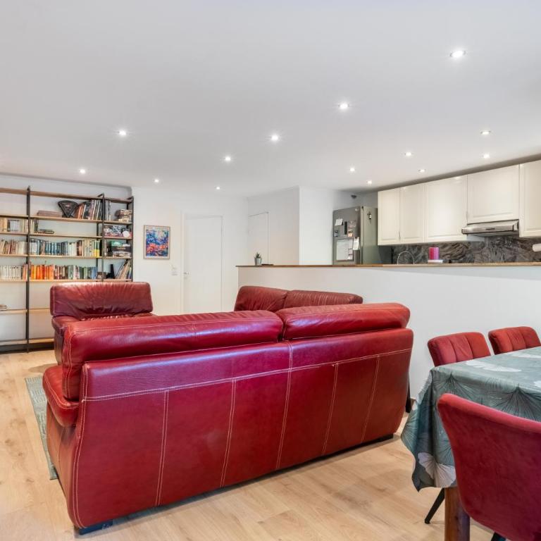 Spacieux Appart en rez de jardin - Appartement 3 Chambres Premium avec Balcon - 7