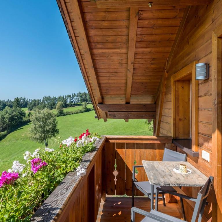 Mongaduierhof Apt Schlern - Appartamento Deluxe con 2 Camere da Letto e Vista Giardino - 2