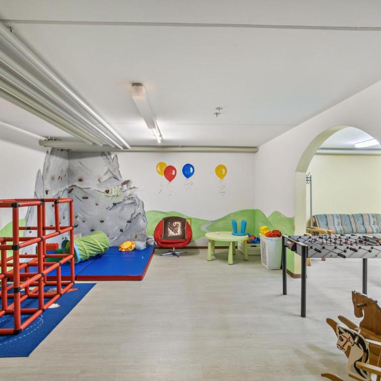 Fewo Bergblick, Sauna, Parkplatz - Superior Apartment mit 1 Schlafzimmer und Balkon - 16