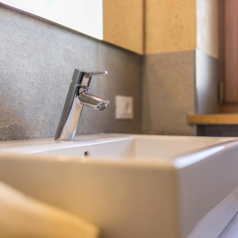 Rosalpina Apt 4 - Appartamento Deluxe con 2 Camere da Letto e Balcone - 16