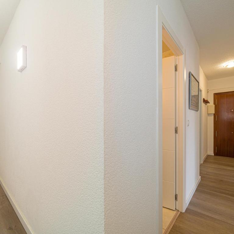 Ideal en Villajoyosa - Three-Bedroom Premium Apartment with Balcony - 18
