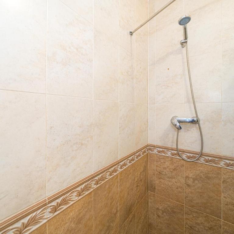 Ideal en Villajoyosa - Three-Bedroom Premium Apartment with Balcony - 17