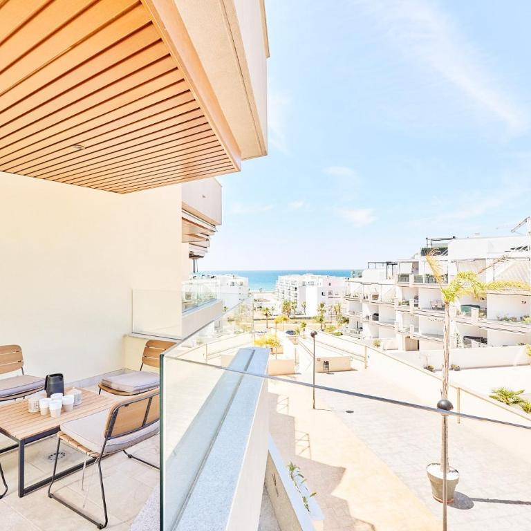 Eh01 Marinsa Beach Torrox - Apartamento Deluxe de 2 dormitorios con vistas al mar - 1