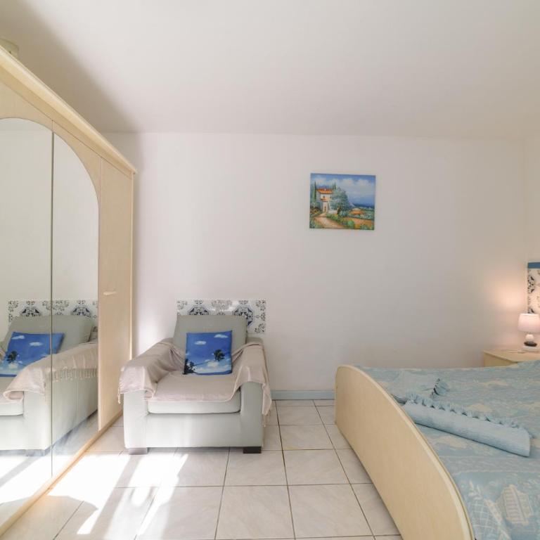 Chambres D'hôtes - Camera Tripla con Doccia - 7