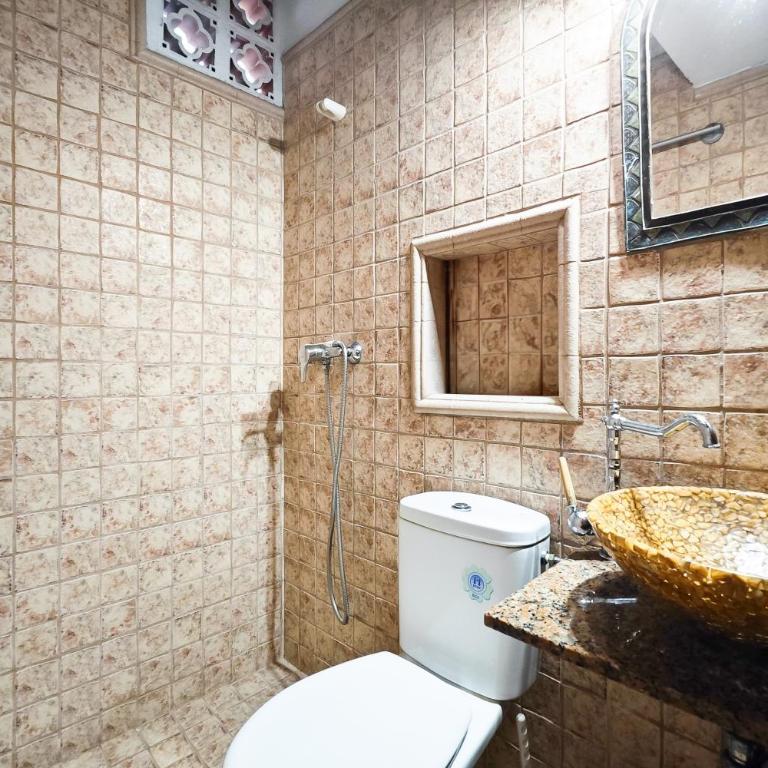 Navila Pasillo Superior - Habitación Triple con ducha - 9