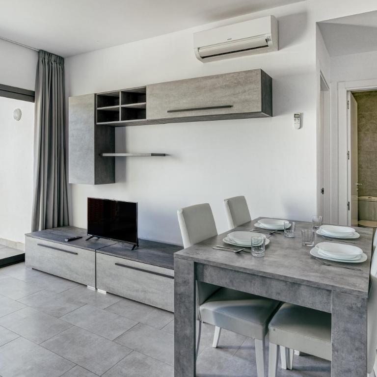 Giuliano Superior para 4 personas - Habitación Cuádruple con ducha - 3