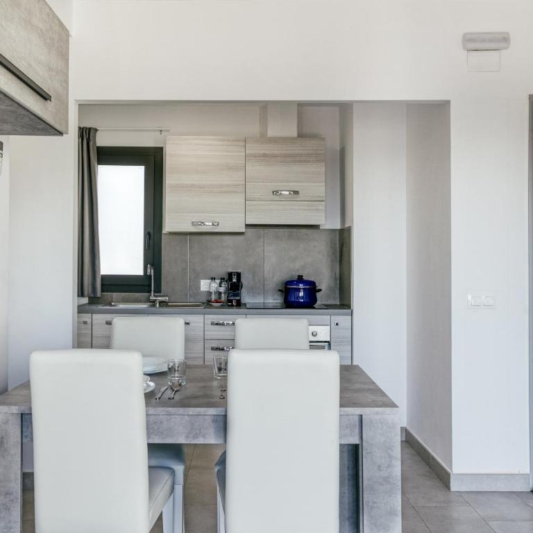 Giuliano Superior para 4 personas - Habitación Cuádruple con ducha - 10