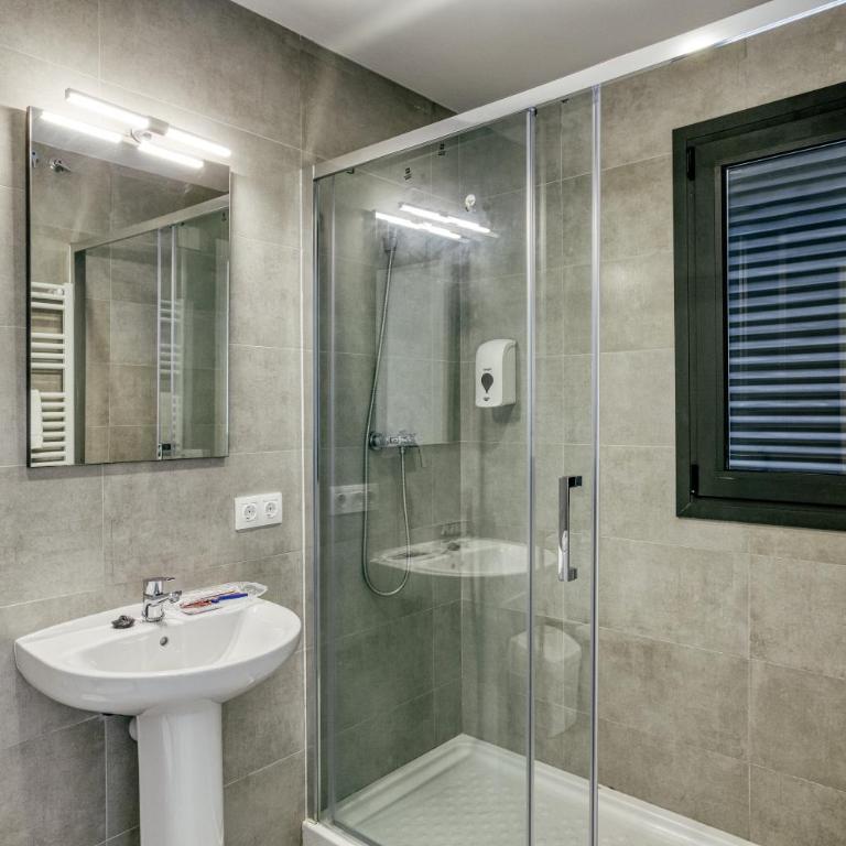 Giuliano Superior para 4 personas - Habitación Cuádruple con ducha - 19