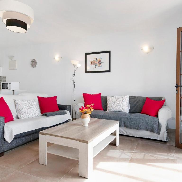 Puerto Chico M - Two-Bedroom Deluxe Apartment with Ocean View - 7