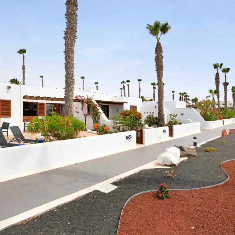 Puerto Chico M - Two-Bedroom Deluxe Apartment with Ocean View - 24