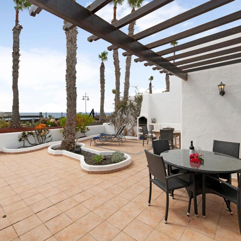 Puerto Chico M - Two-Bedroom Deluxe Apartment with Ocean View - 3