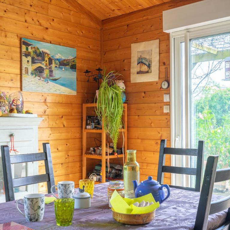 Le Pommier - Chambre d'hôtes - Chambre Double - Vue sur Jardin - 10