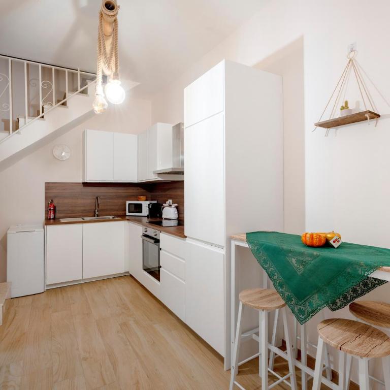 Dimora Oreste - Superior Apartment with City View - 9