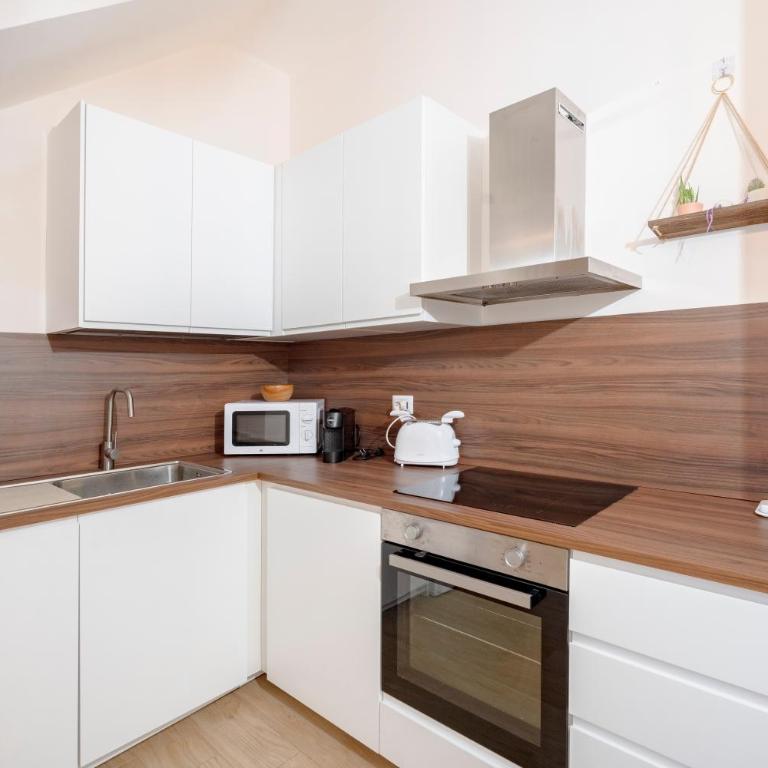 Dimora Oreste - Superior Apartment with City View - 10