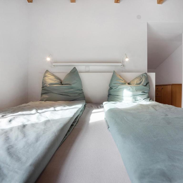 Schnitzer Ferienwohnung - Superior Apartment mit 1 Schlafzimmer und Balkon - 13
