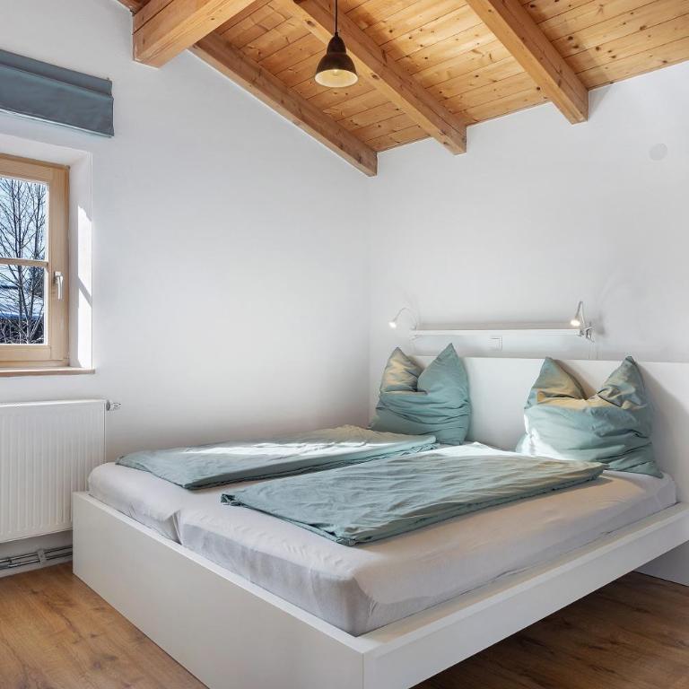 Schnitzer Ferienwohnung - Superior Apartment mit 1 Schlafzimmer und Balkon - 15