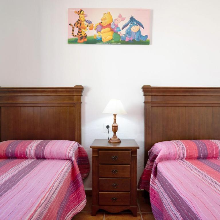 Casa Juan Solo Familias - Habitación Cuádruple con ducha - 17