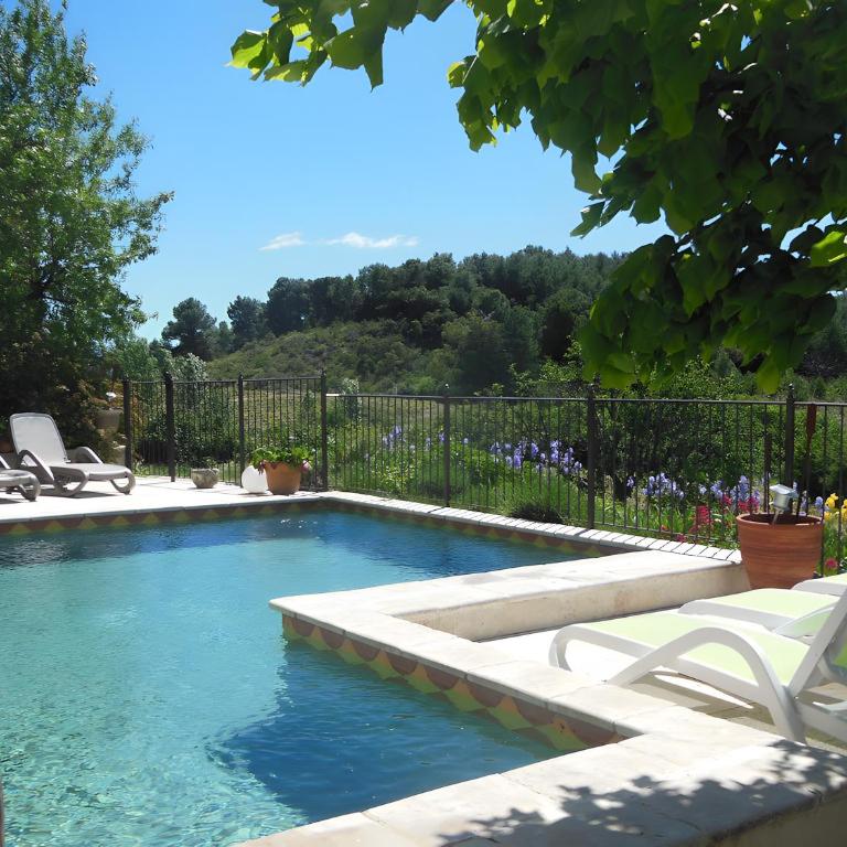Sur Les Contreforts Du Mont Ventoux - Maison 3 Chambres - 1