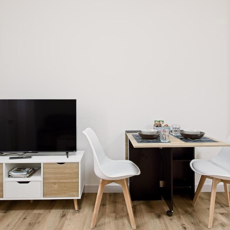 Legio Suites - Apartamento Deluxe de 2 dormitorios con vistas al jardín - 8