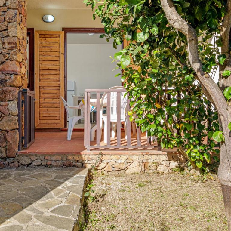 Brezza Marina Apartment- Garden - Appartamento Deluxe con 2 Camere da Letto e Vista Giardino - 1