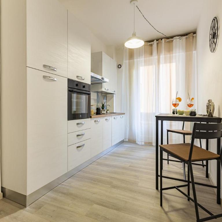 La Tua Casa - Casa Vacanze - Two-Bedroom Deluxe Apartment with Balcony - 12