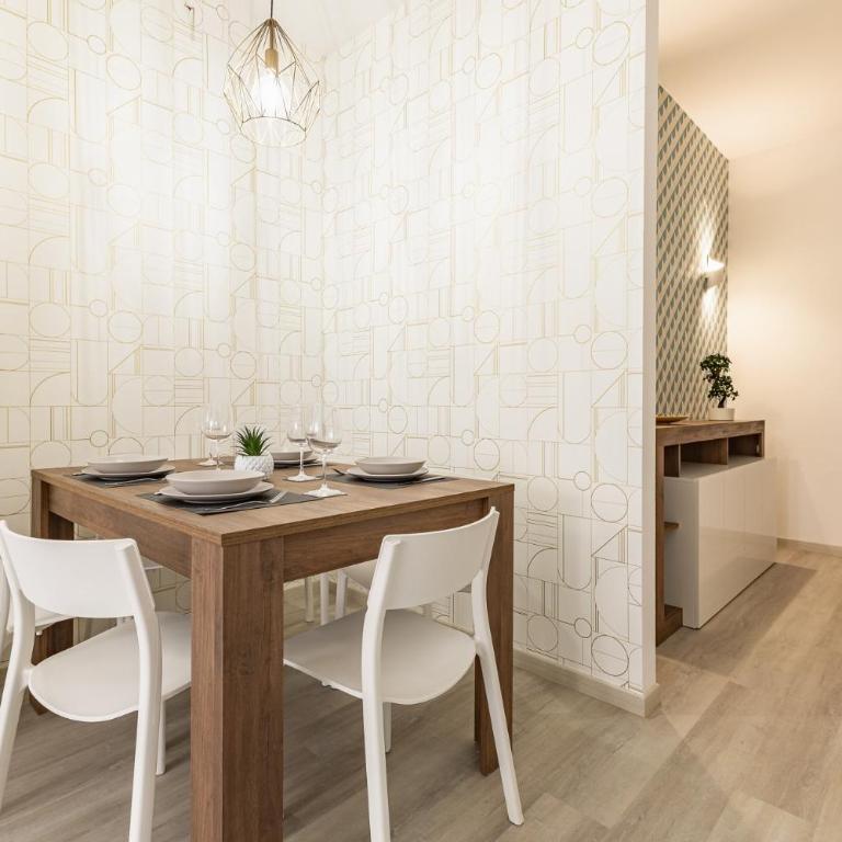 La Tua Casa - Casa Vacanze - Two-Bedroom Deluxe Apartment with Balcony - 9