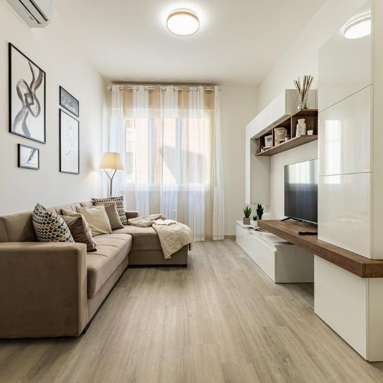 La Tua Casa - Casa Vacanze - Two-Bedroom Deluxe Apartment with Balcony - 5