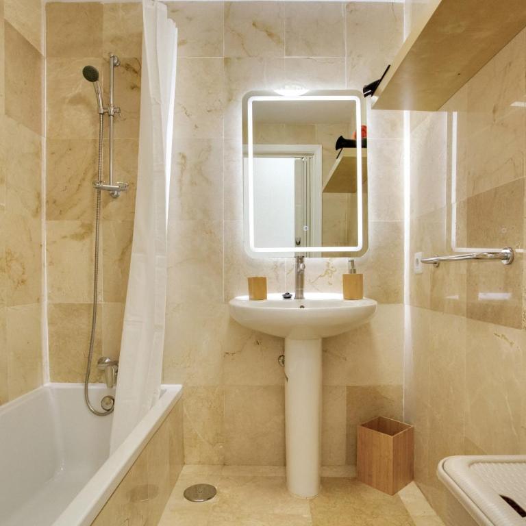 Marysol - Two-Bedroom Deluxe Apartment with Garden View - 17