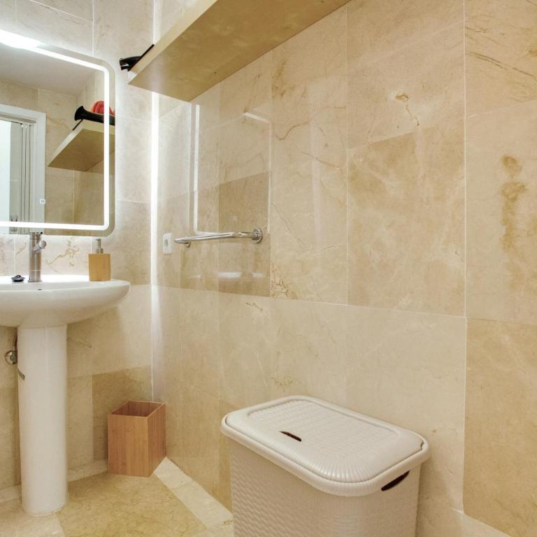 Marysol - Two-Bedroom Deluxe Apartment with Garden View - 16