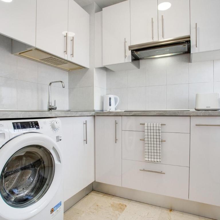 Marysol - Two-Bedroom Deluxe Apartment with Garden View - 7