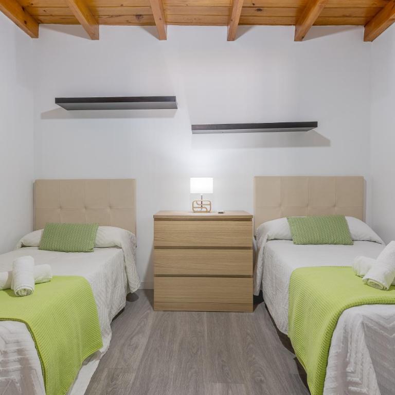 Casa adelfas - Two-Bedroom House - 14