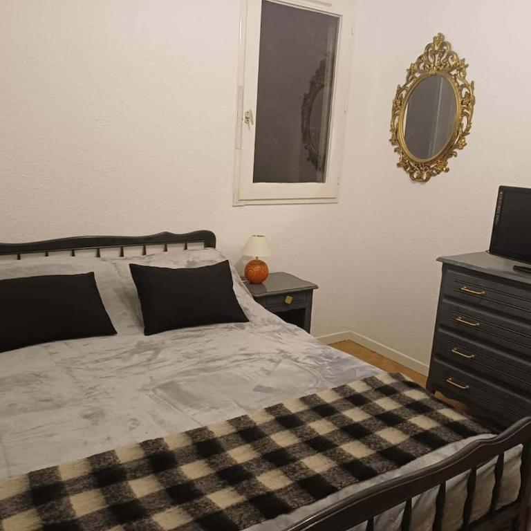 Appartement entièrement rénové proche plage Maillol - Maison 3 Chambres - 14