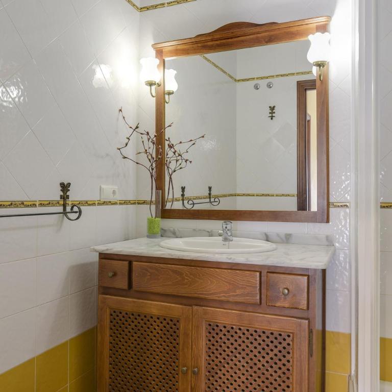 Villa Fuentes Sólo Familias - Apartamento con terraza - 20