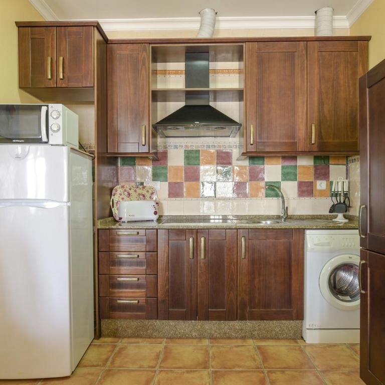 Villa Fuentes Sólo Familias - Apartamento con terraza - 11