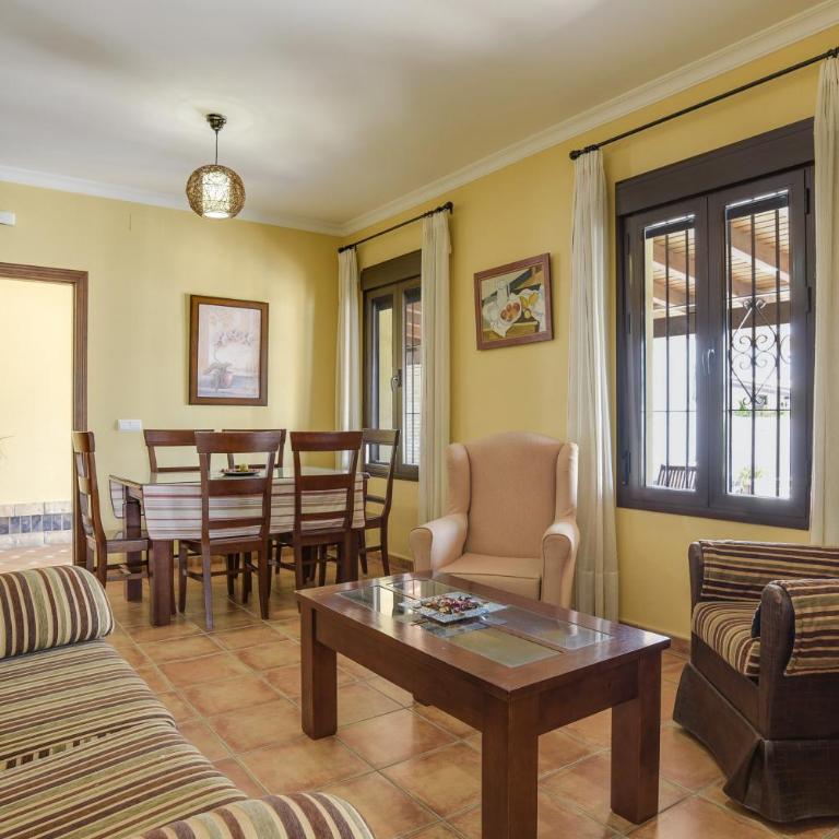 Villa Fuentes Sólo Familias - Apartamento con terraza - 9