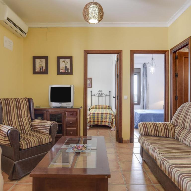 Villa Fuentes Sólo Familias - Apartamento con terraza - 13