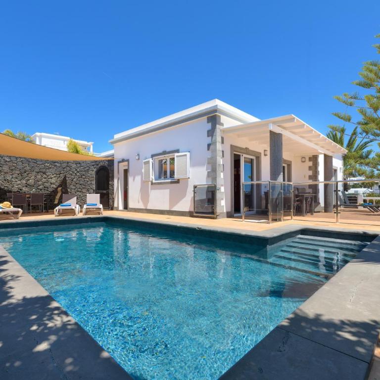 Villa Loretta - Villa with Sea View - 1
