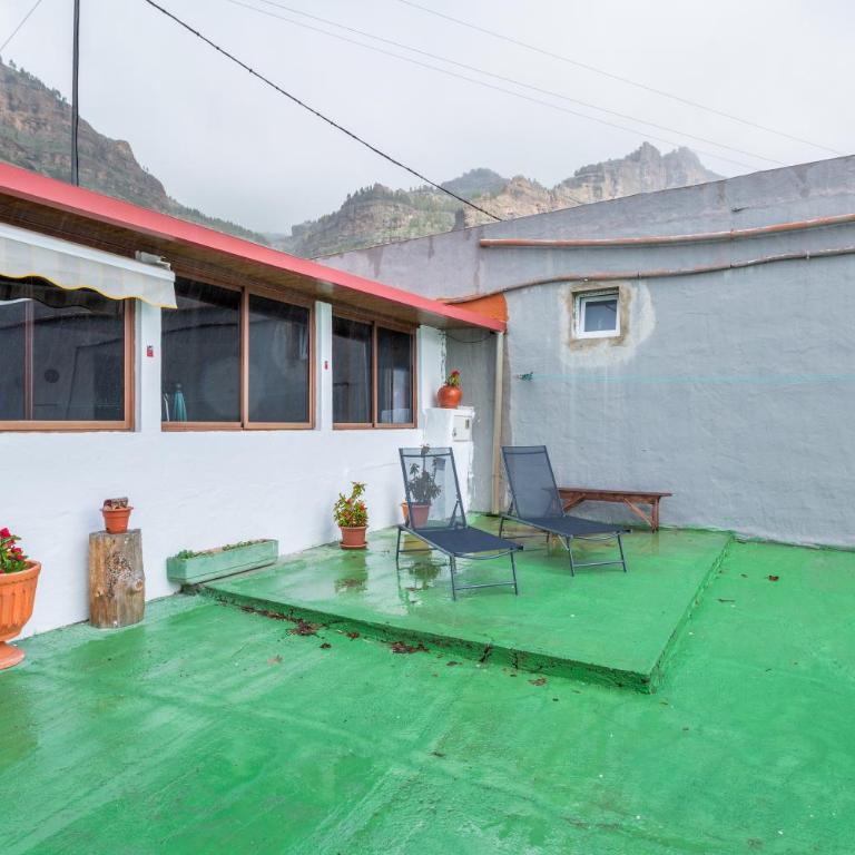 La Casita Cueva Don Carmelo - Three-Bedroom House - 21