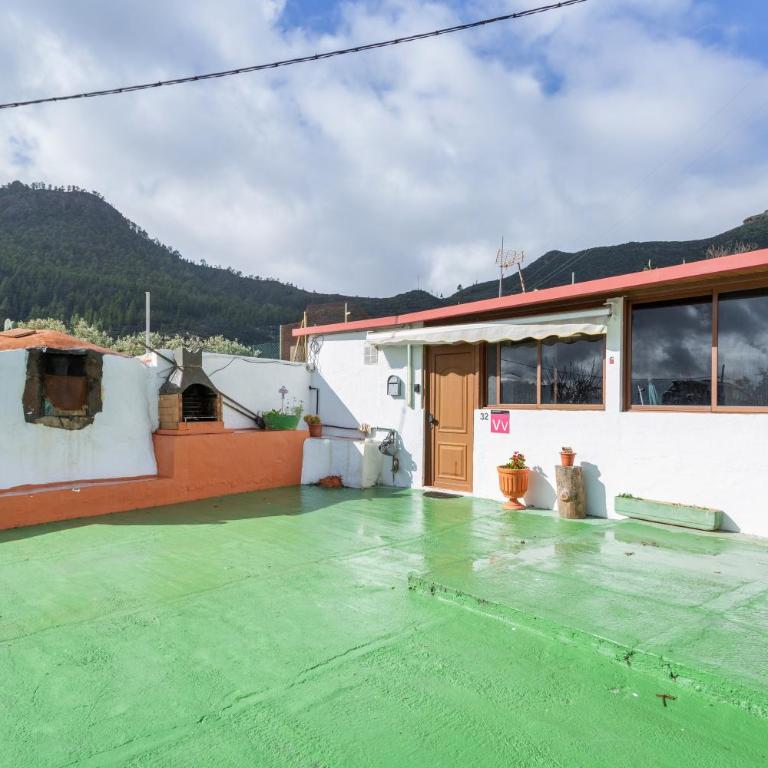 La Casita Cueva Don Carmelo - Three-Bedroom House - 2
