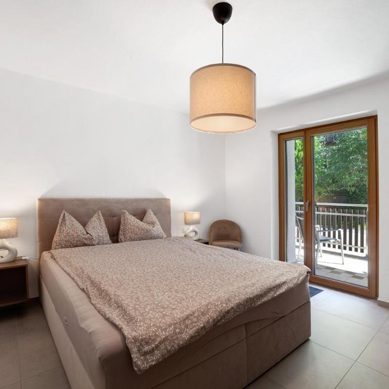 Sina Apartment - Appartamento con 2 Camere da Letto e con Vista Montagna - 8