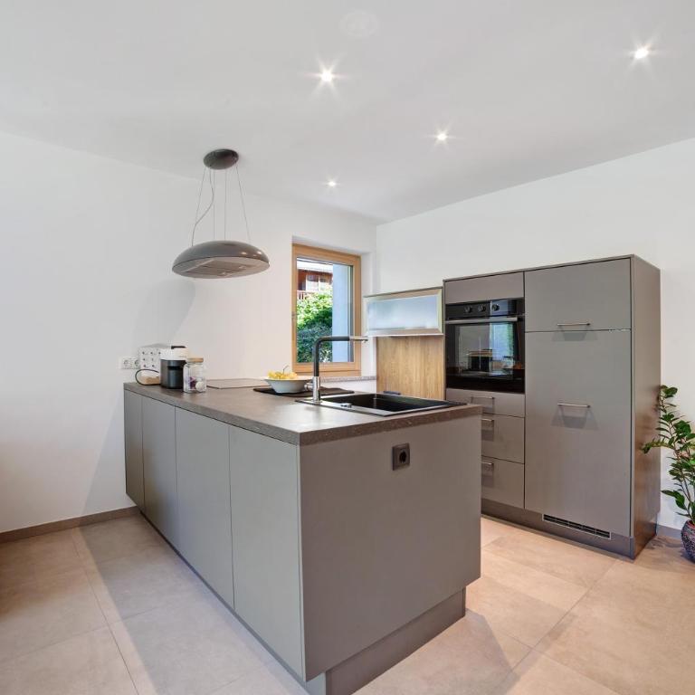 Sina Apartment - Appartamento con 2 Camere da Letto e con Vista Montagna - 5