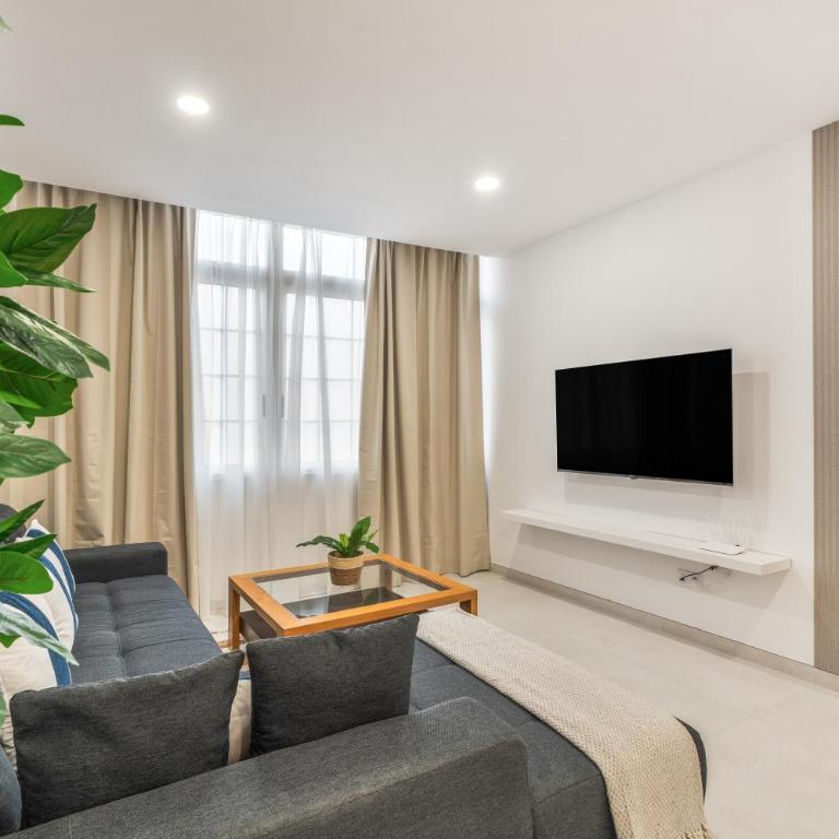 Sunlit Modern Stay - Apartamento Superior de 1 dormitorio con balcón - 23
