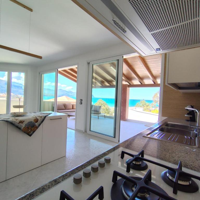 Beautiful View, Heated pool - Villa - 12